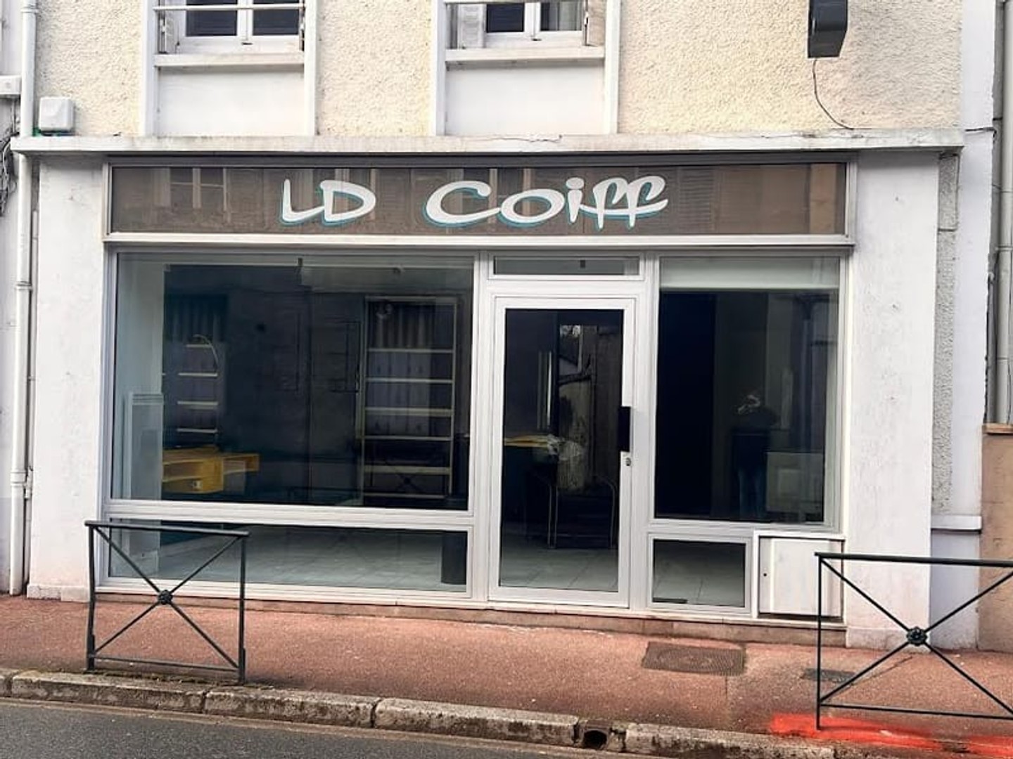 Commerce 57 m²