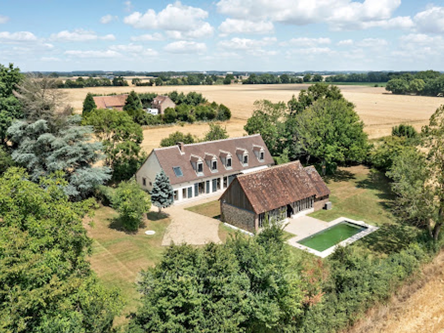 Propriété 6 pièces 210 m²