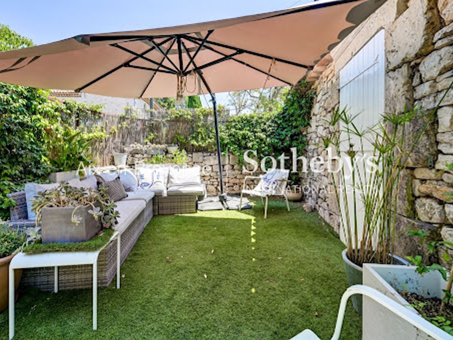Maison à vendre - 4 pièces - 127m2 - Aix-En-Provence (13540)