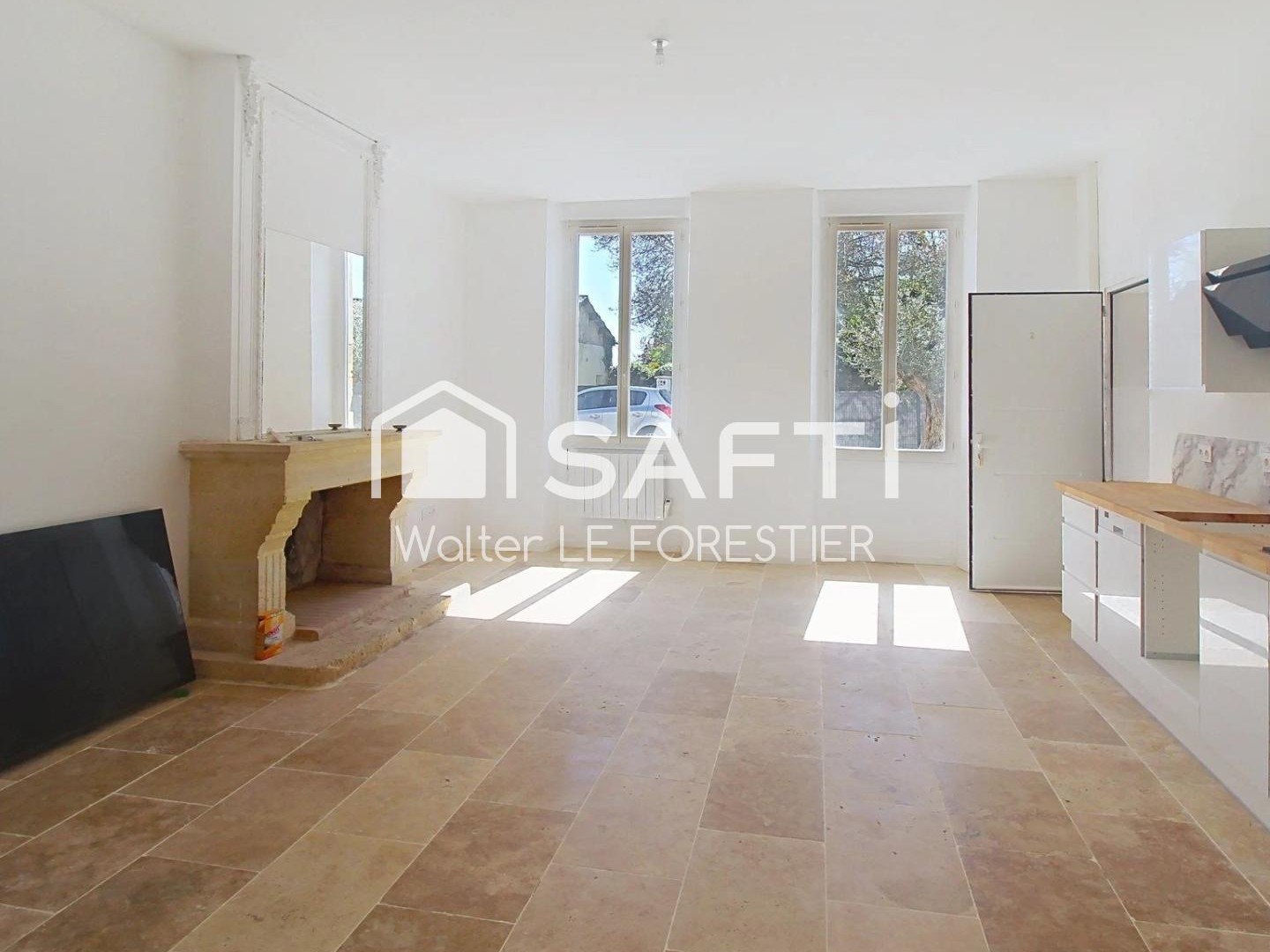 CHATEAU AVEC PLUSIEURS APPARTEMENTS REFAIT A NEUF