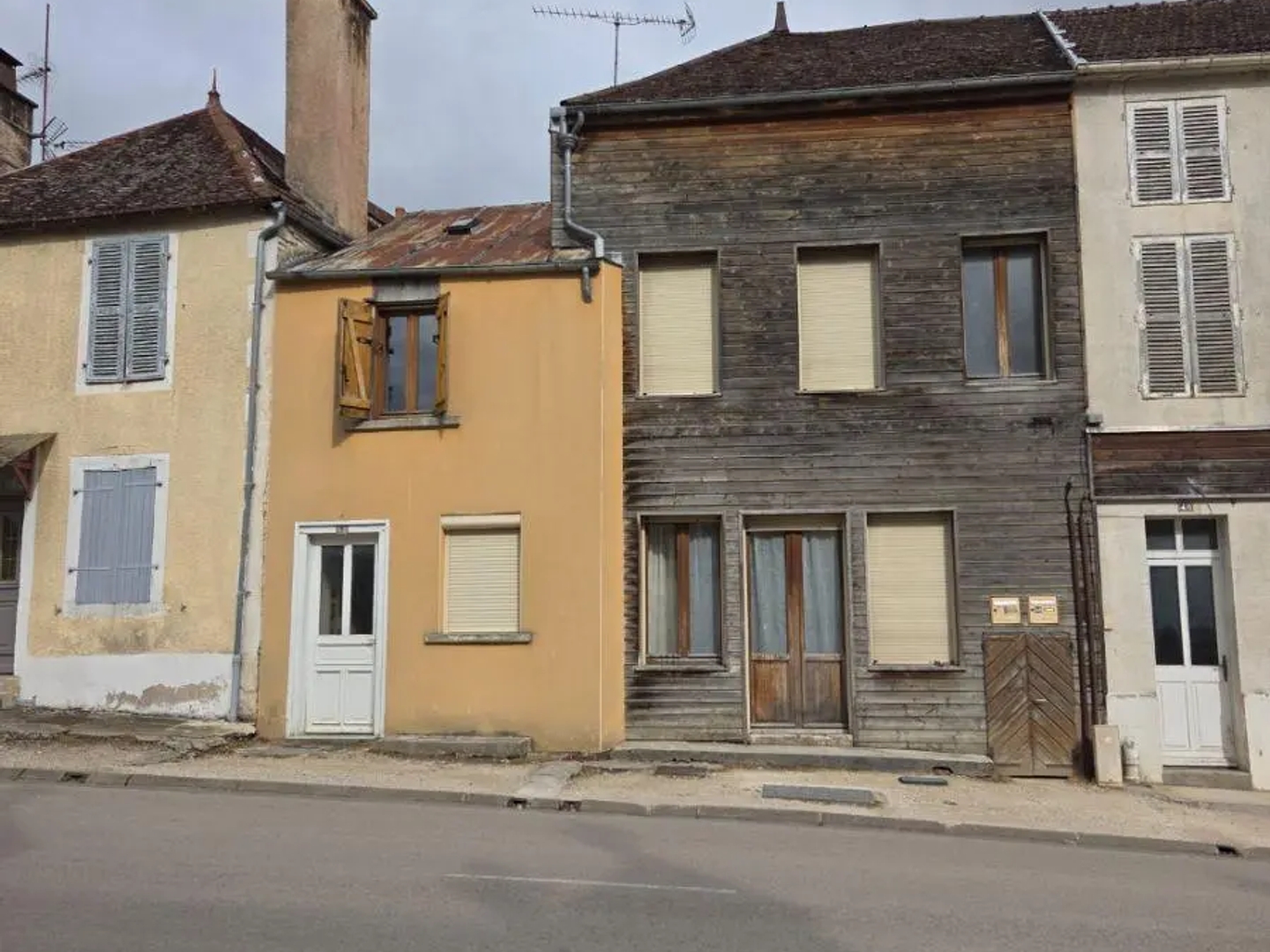 Maison à vendre - 4 pièces - 102m2 - Essoyes (10360)