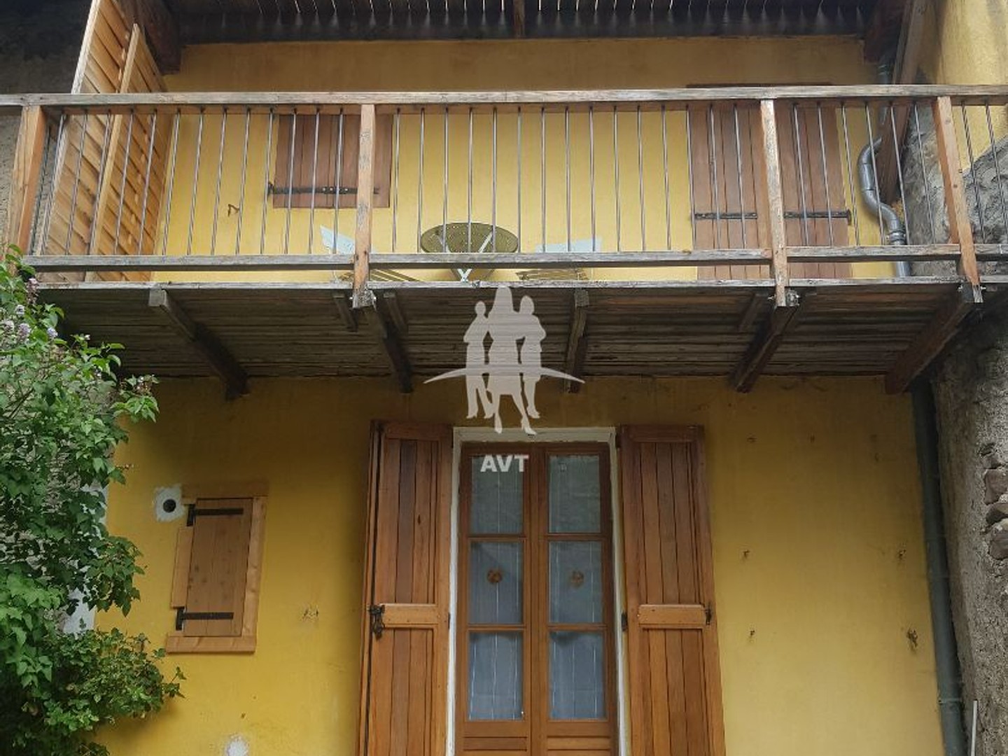 Maison ALLOS Village (04) de 7 pièces 100m² carrez avec garage 