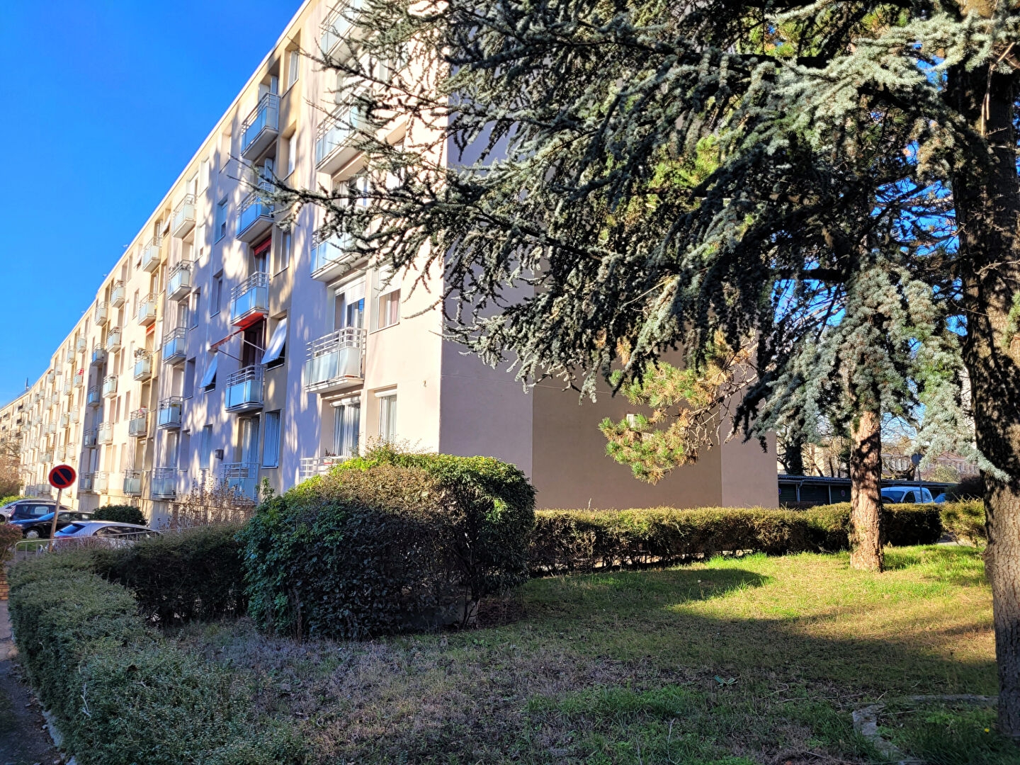Appartement 4 pièces à vendre à Eaubonne proche centre ville, commerces et écoles.
