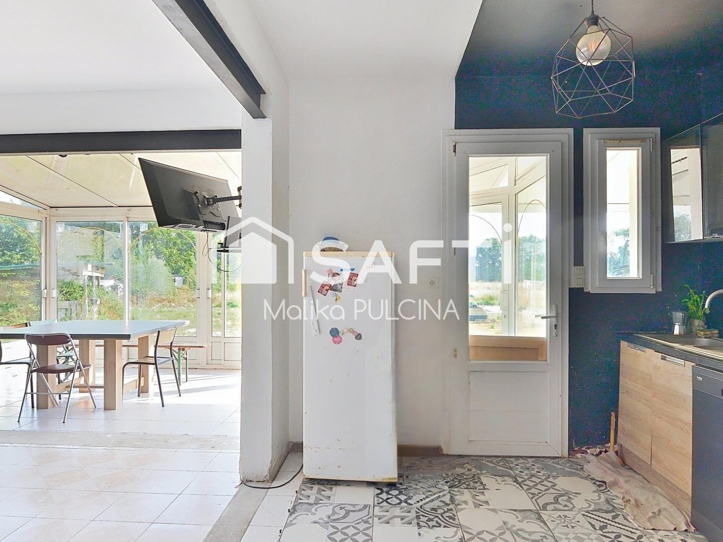 Maison à vendre - 5 pièces - 128m2 - Saint-Julien-Des-... (85150)