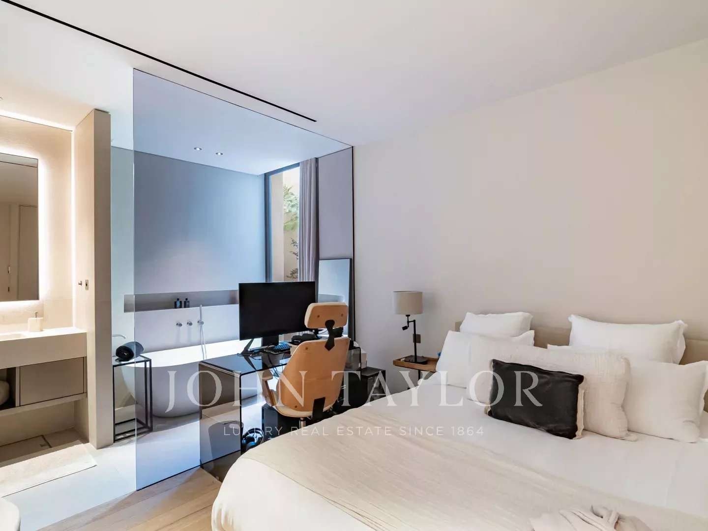 Maison à vendre - 10 pièces - 575m2 - Vallauris (06220)