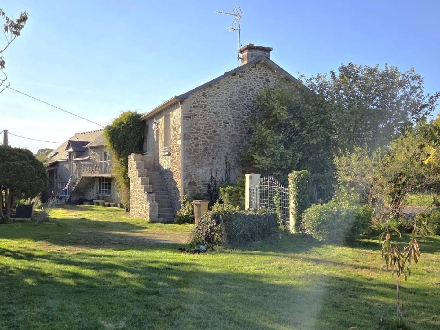 Maison - 3 chambres - Dépendances - Gite T3 - 35730 - Pleurtuit - A 5 minutes de Saint Briac - 35800