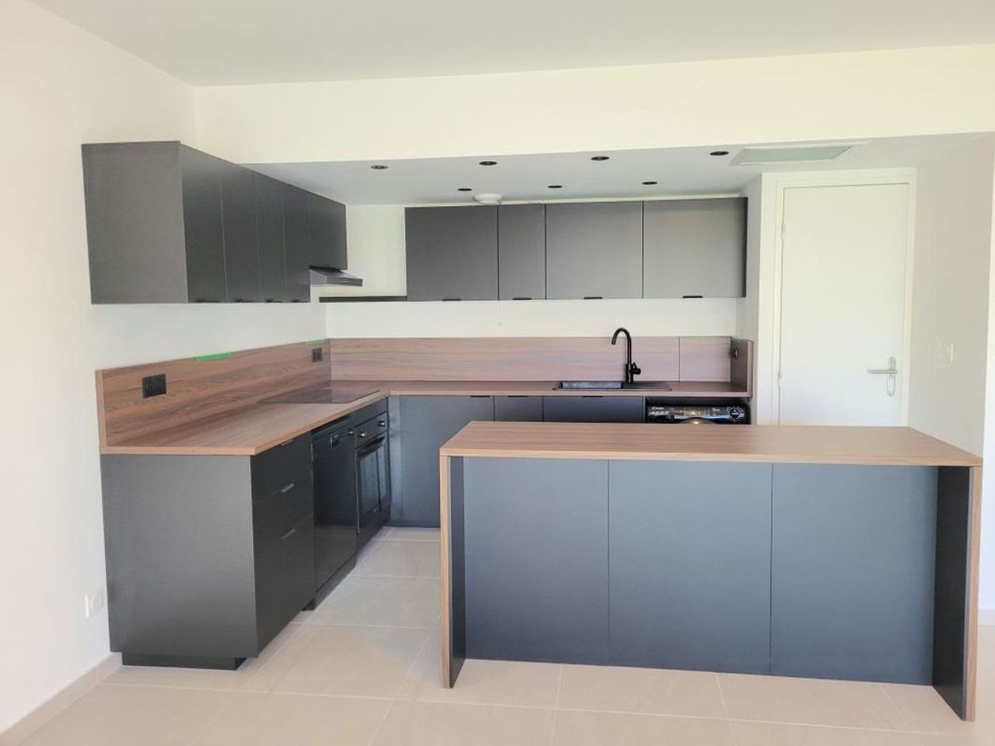 Appartement à vendre - 3 pièces - 74m2 - Sausset-Les-Pins (13960)
