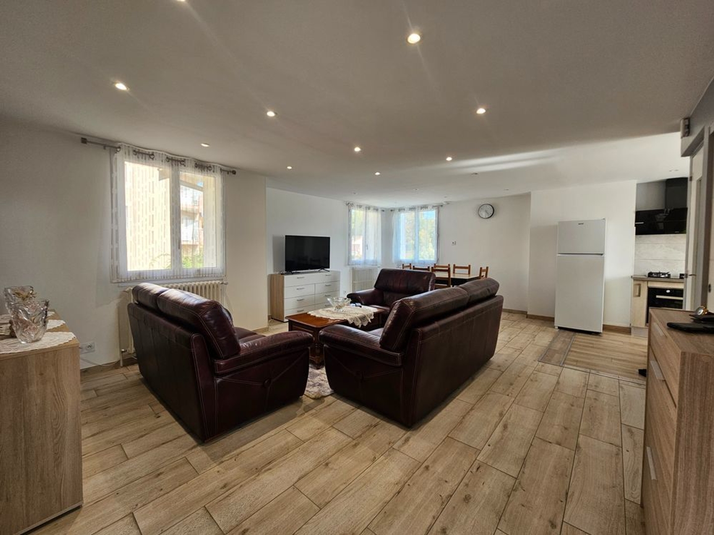 Maison à vendre - 6 pièces - 300m2 - Bourg-En-Bresse (01000)