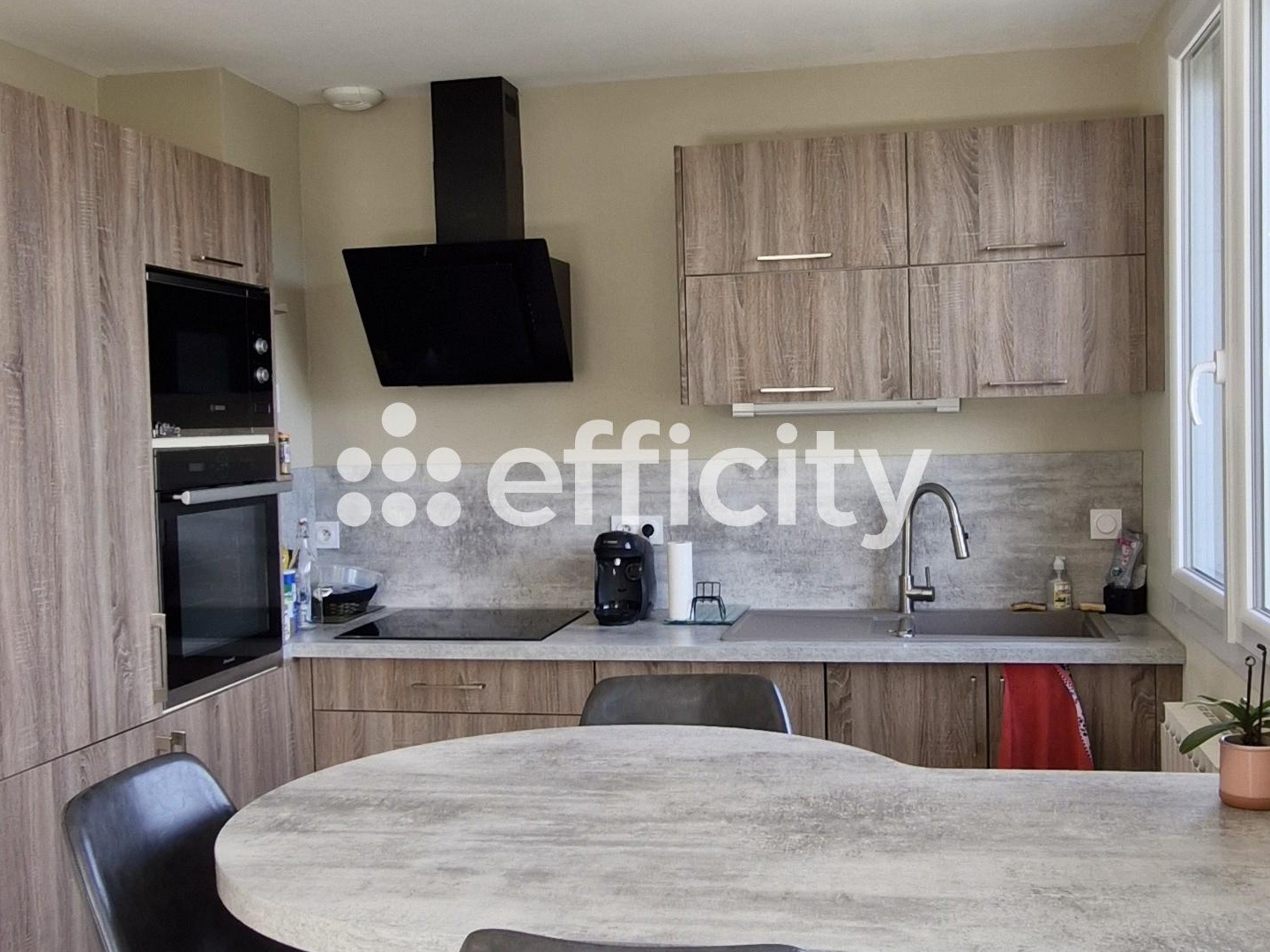 Maison à vendre - 5 pièces - 115m2 - La Côte-Saint-André (38260)