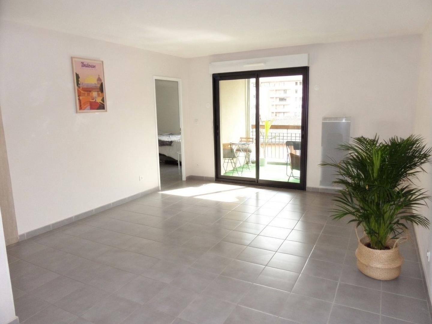 T2 AVEC PARKING ET TERRASSE