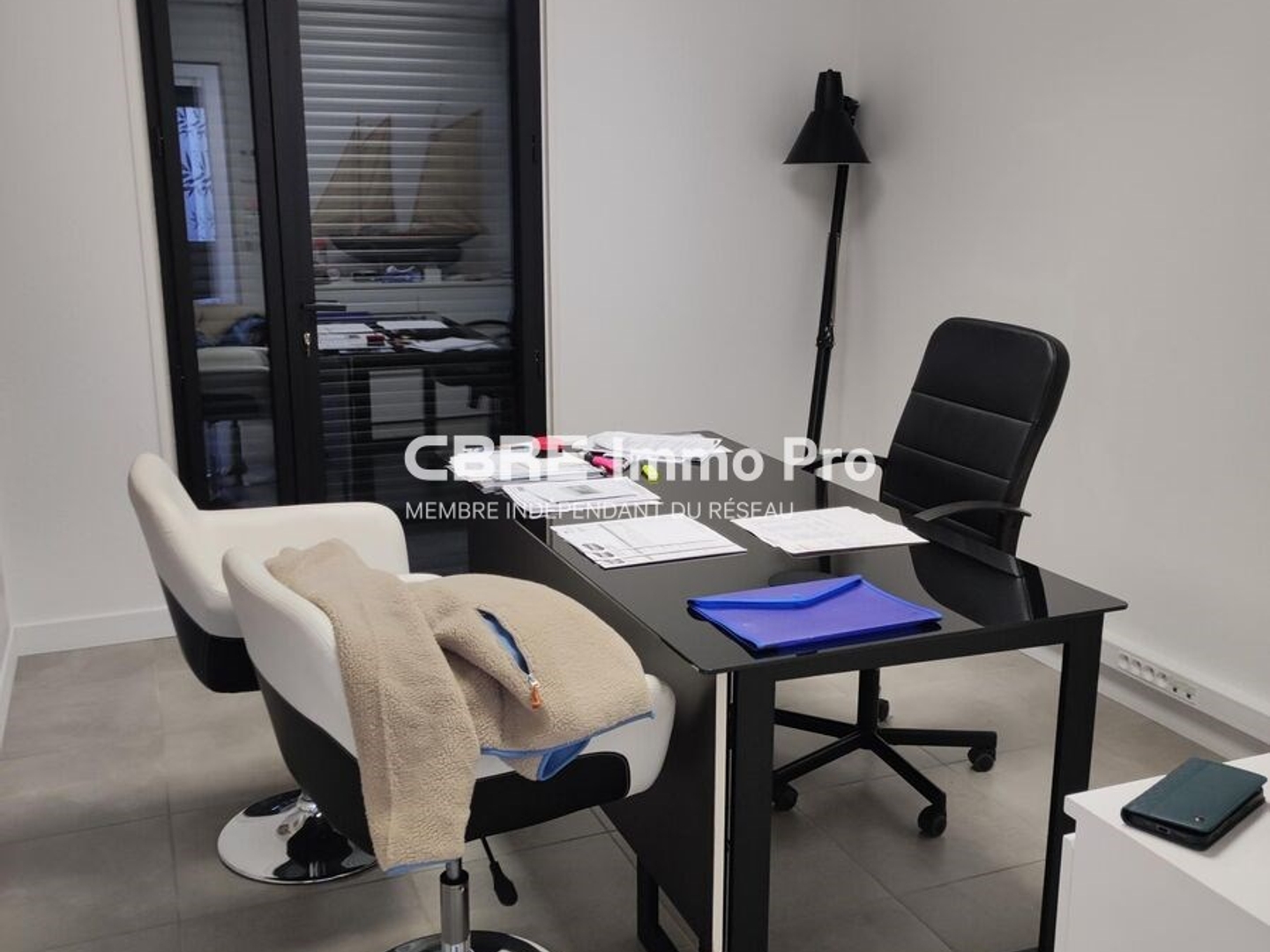 Bureau 158 m²