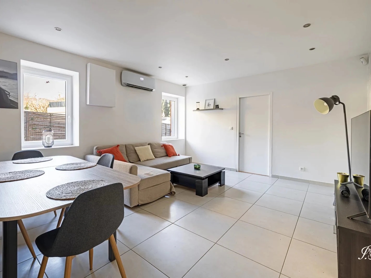 Appartement à vendre - 3 pièces - 62m2 - Marseille 11e (13011)