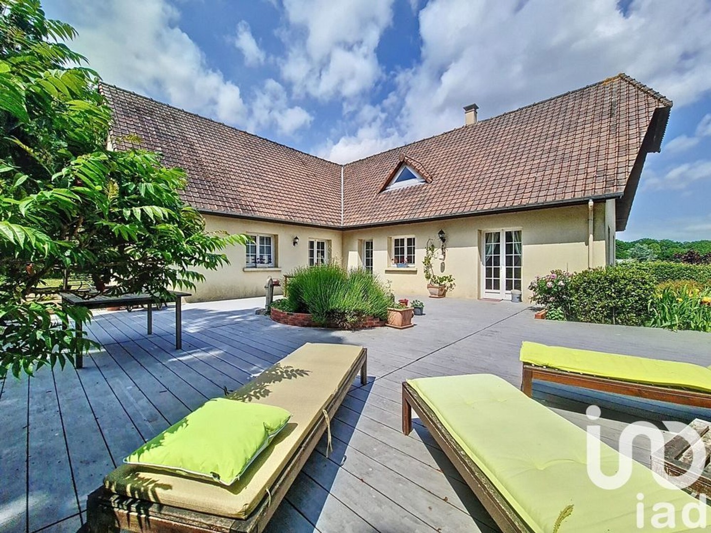 Maison 10 pièces 244 m²
