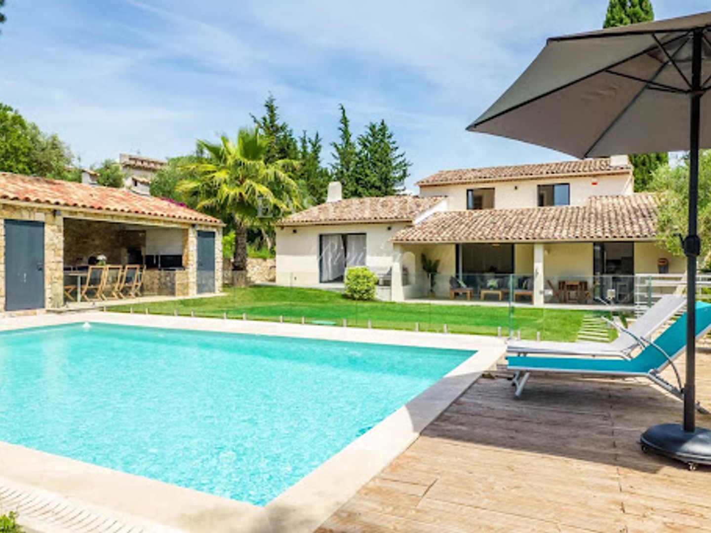 Villa 7 pièces 304 m²