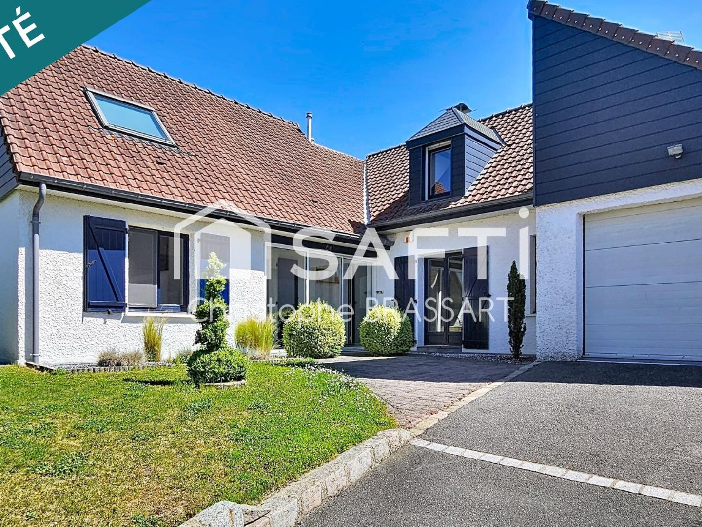 Maison semi plain-pied de 117 m² avec 5 chambres, bureau, garage et jardin à PENIN