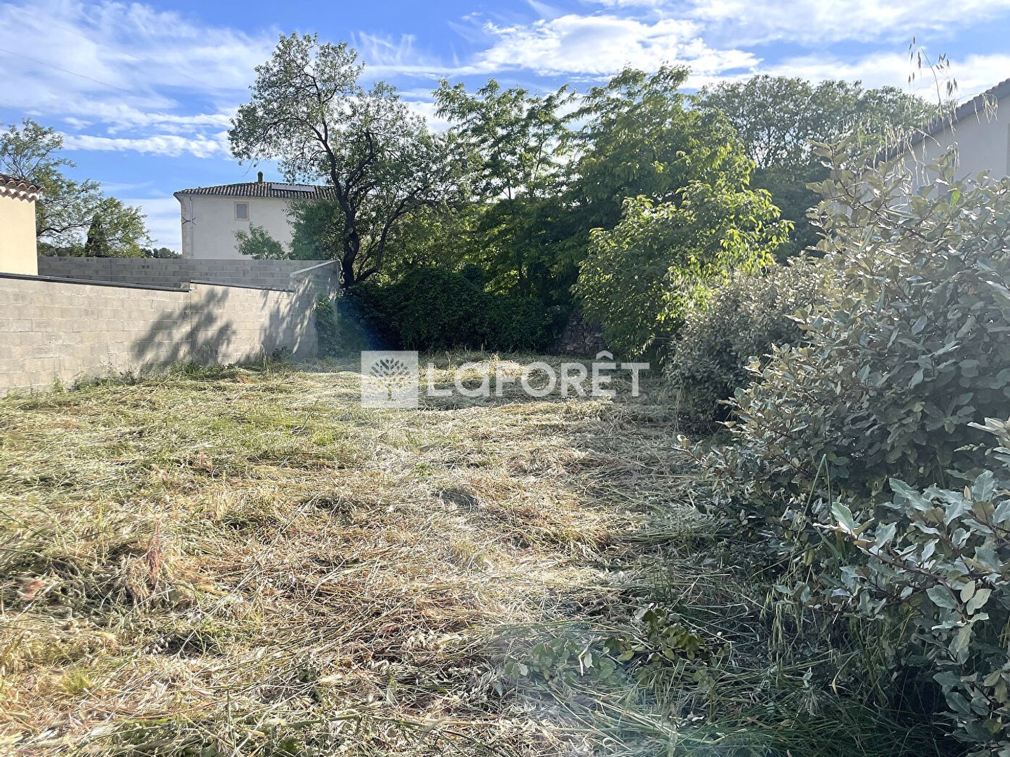 Terrain 322 m²