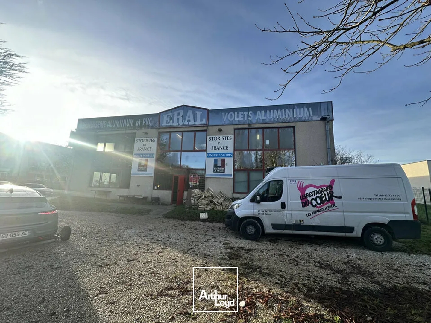 Locaux à vendre - 860m2 - Taissy (51500)