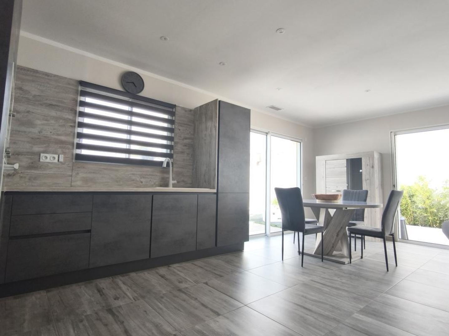Maison à vendre - 3 pièces - 85m2 - Villeveyrac (34560)