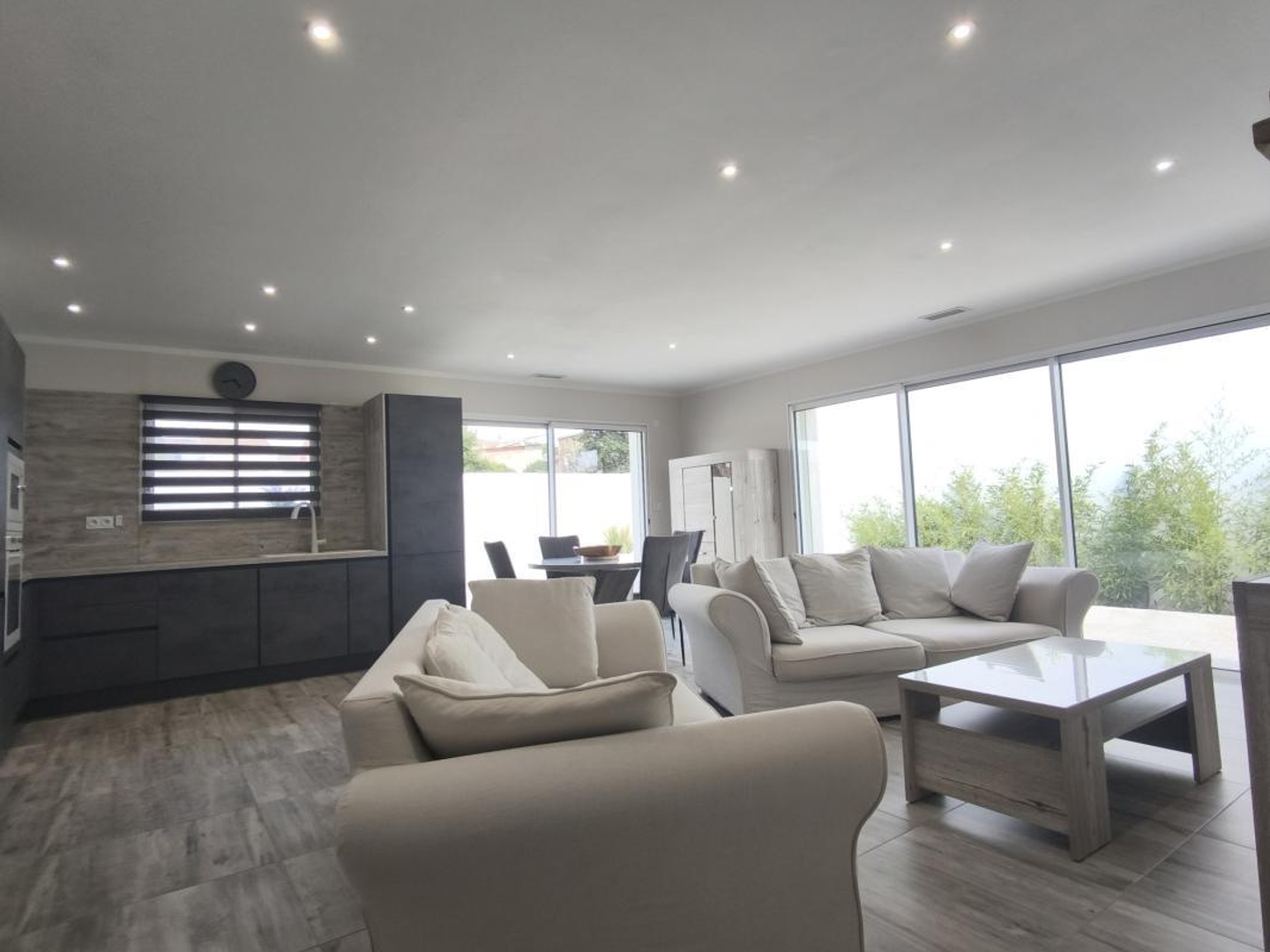 Maison à vendre - 3 pièces - 85m2 - Villeveyrac (34560)