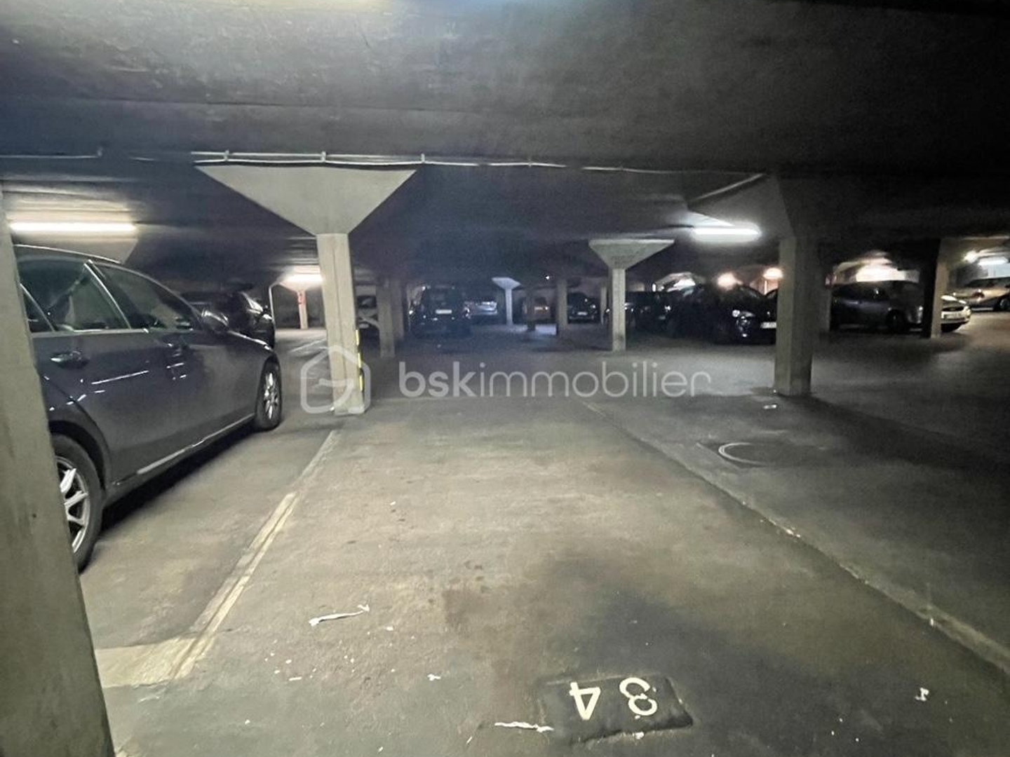 Parking 12 m²