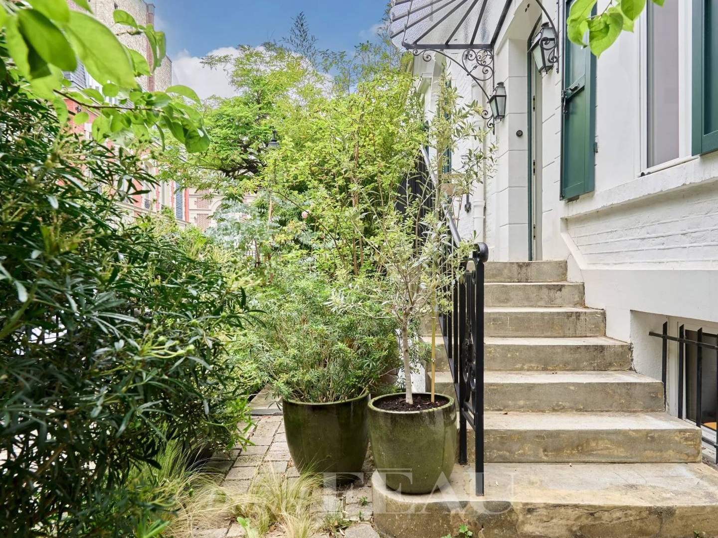 Maison à vendre - 7 pièces - 200m2 - Paris 16e (75016)