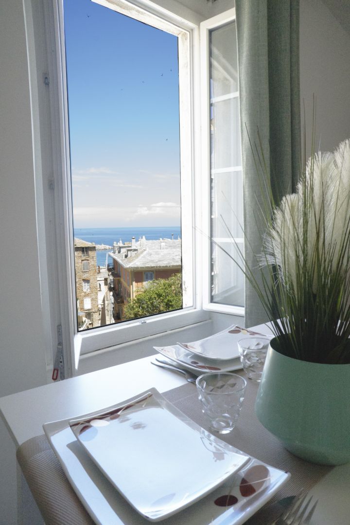 Bastia centre. Lot de deux appartements