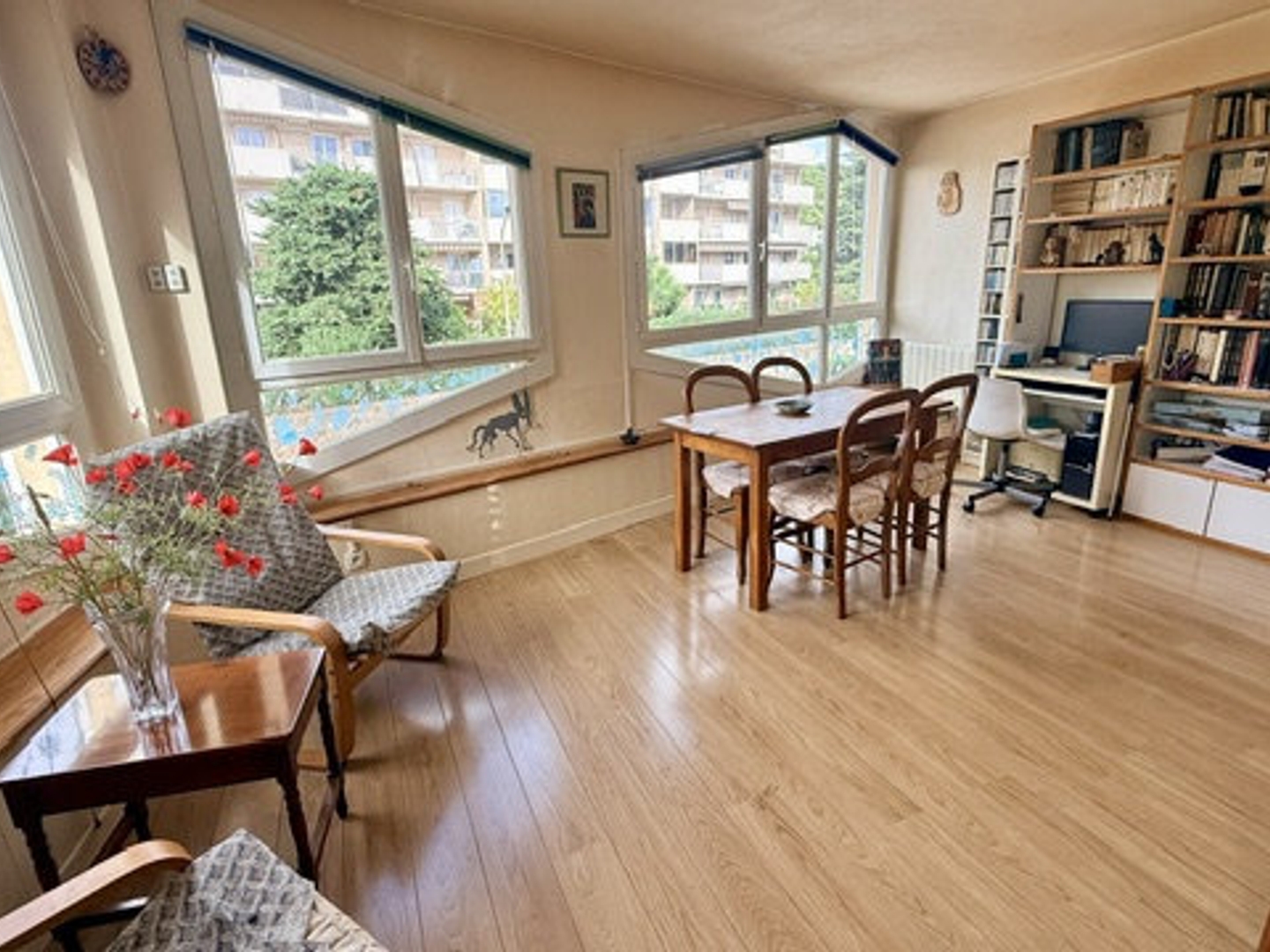 Appartement type 3 ascenseur centre ville la valette