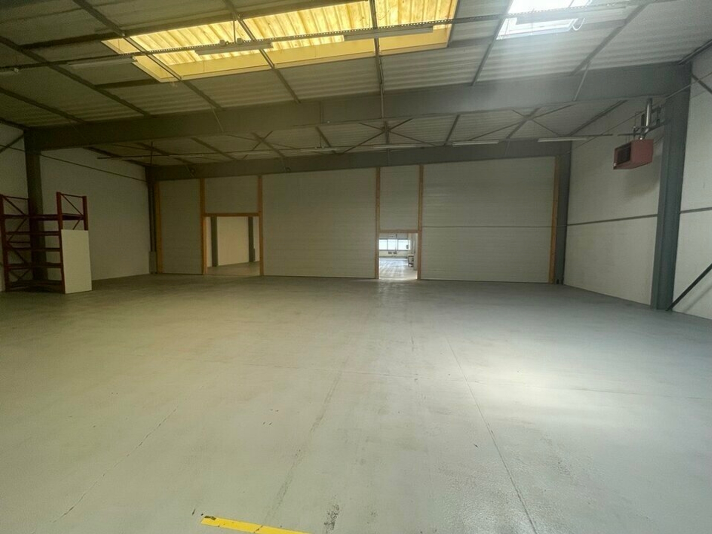 ENTREPOT - LOCAL D'ACTIVITE A VENDRE OU A LOUER