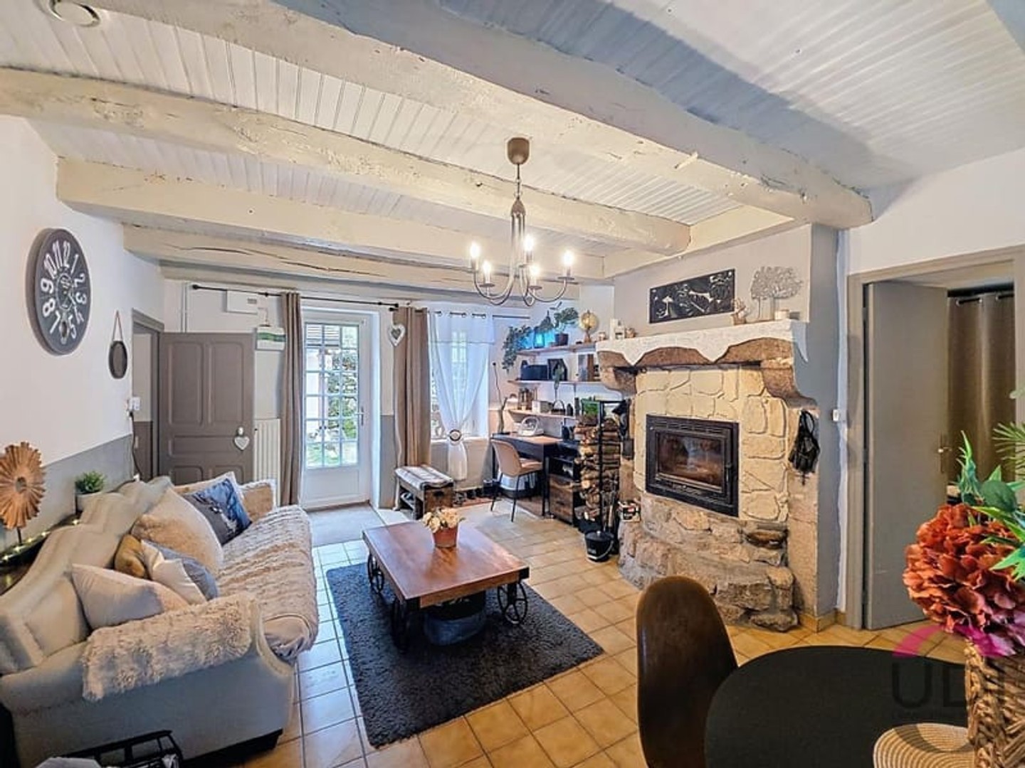 Maison de charme au calme avec dépendances et potentiel