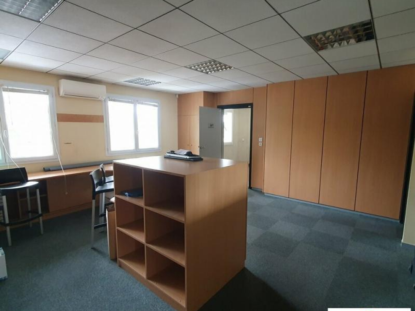 BUREAUX A VENDRE