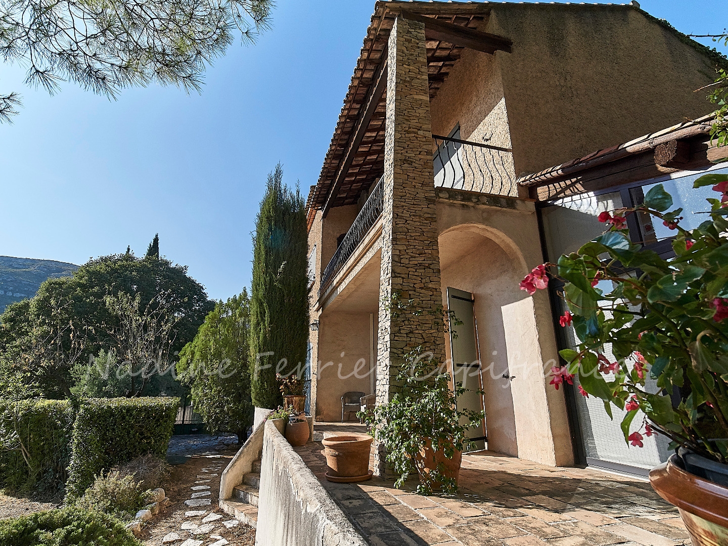 Maison à vendre - 6 pièces - 150m2 - Roquevaire (13360)