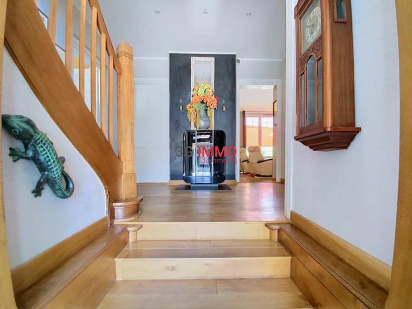 Locaux à vendre - 11 pièces - 296m2 - Ambilly (74100)