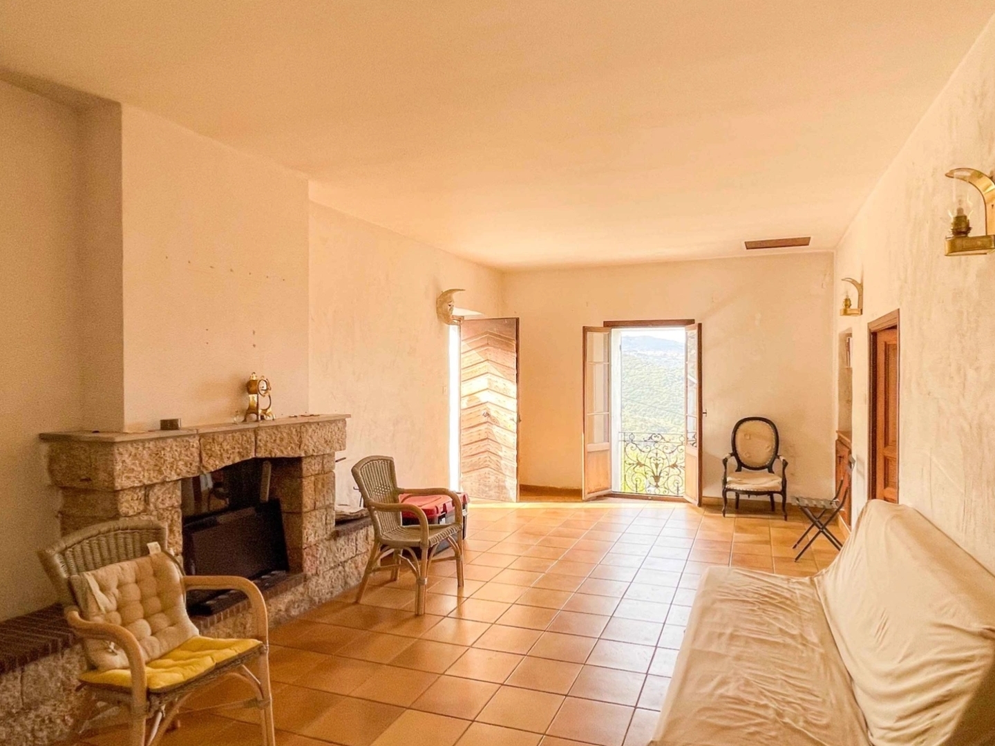 Appartement à vendre - 4 pièces - 71m2 - Granace (20100)