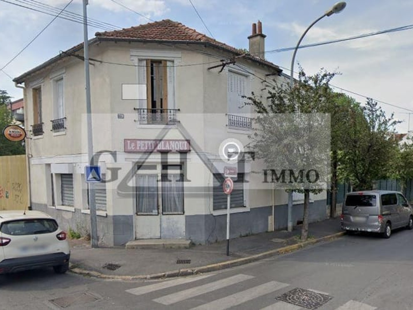 Local commercial 214 m² proche RER