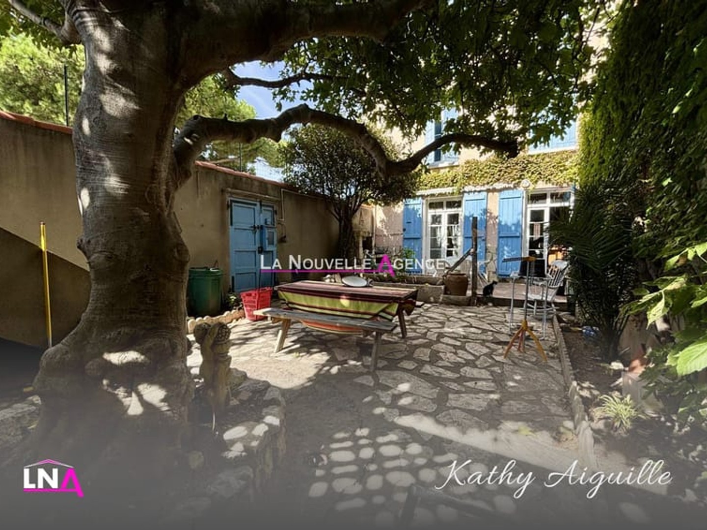 APPARTEMENT T4 DUPLEX AVEC GARAGE ET JARDIN