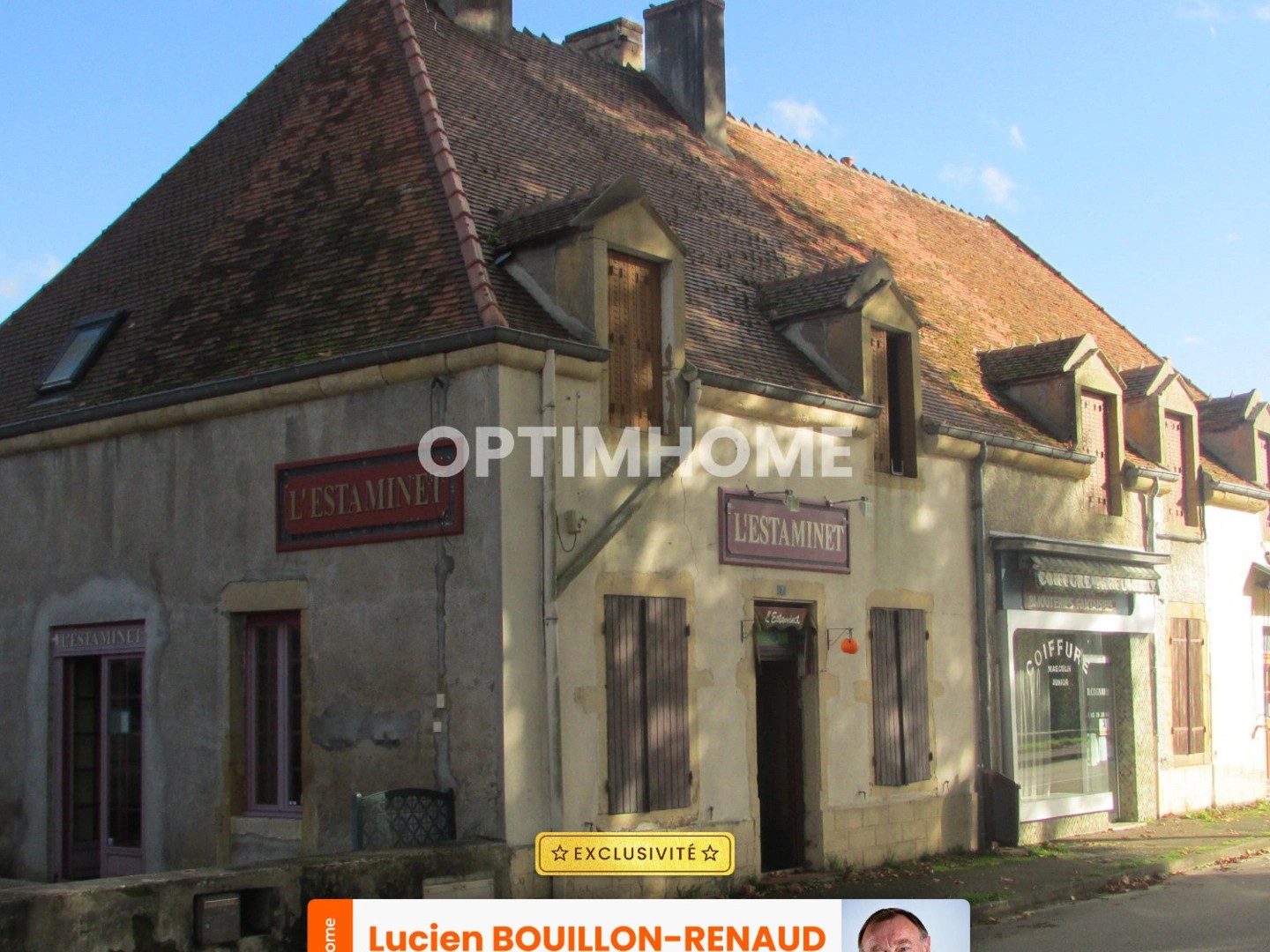 Propriete à vendre 25 pièces GENELARD (71)