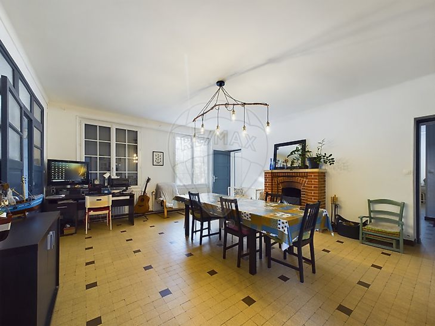 Maison à vendre - 7 pièces - 200m2 - Ballon (17290)