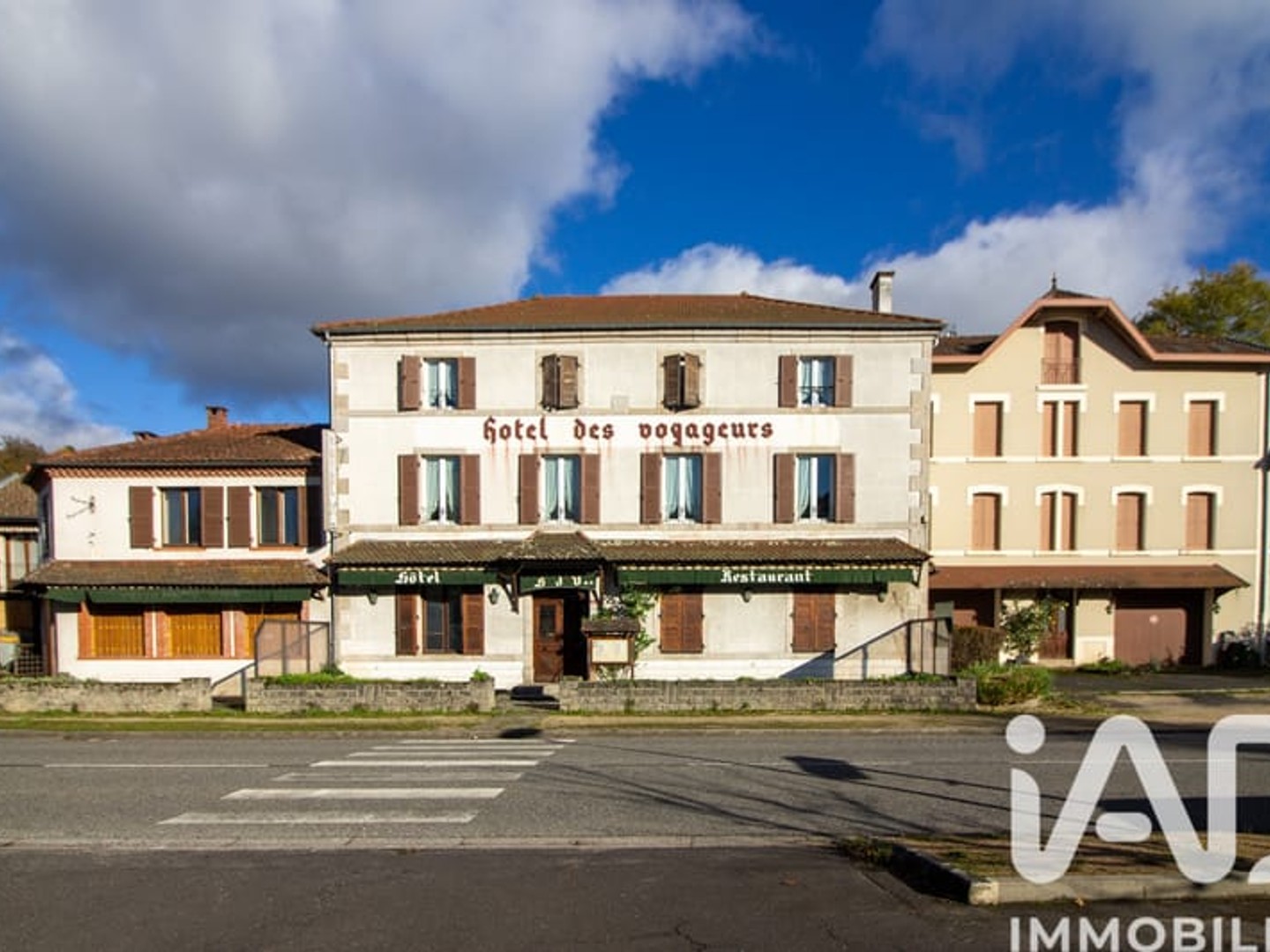 Maison avec appartements 2 pièces 800 m²