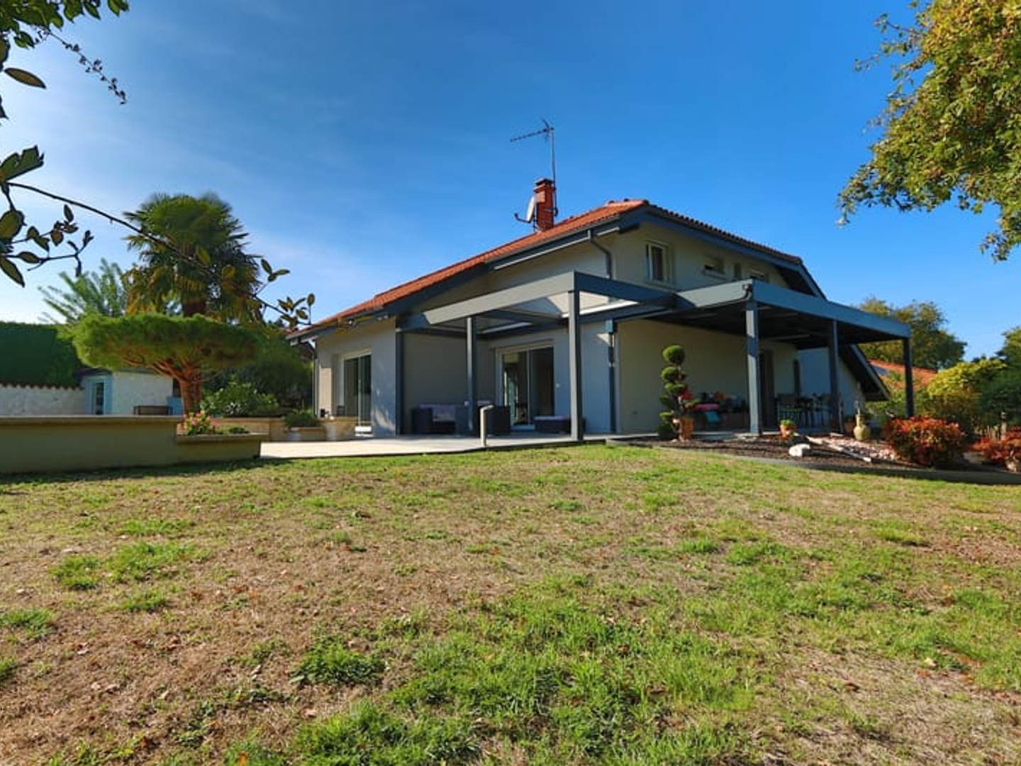 Maison à vendre - 7 pièces - 177m2 - Attignat (01340)
