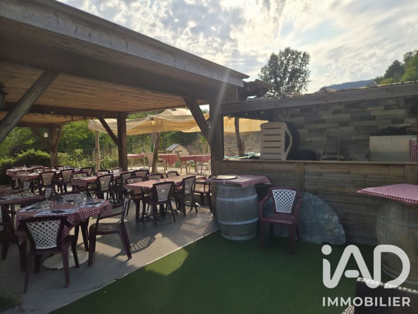 Magasin à vendre - 1 pièce - 140m2 - Mostuéjouls (12720)