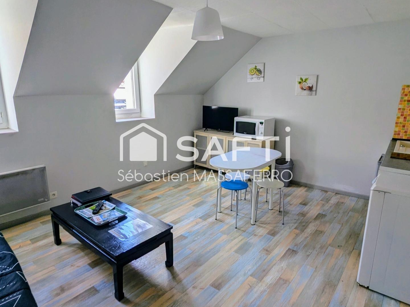 Immeuble à vendre - 235m2 - Cosne-Cours-Sur-L... (58200)