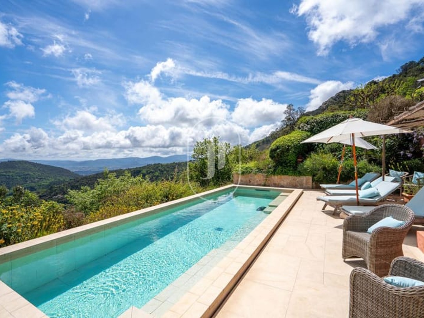 Superbe villa avec vue mer proche du village de La Garde-Freinet