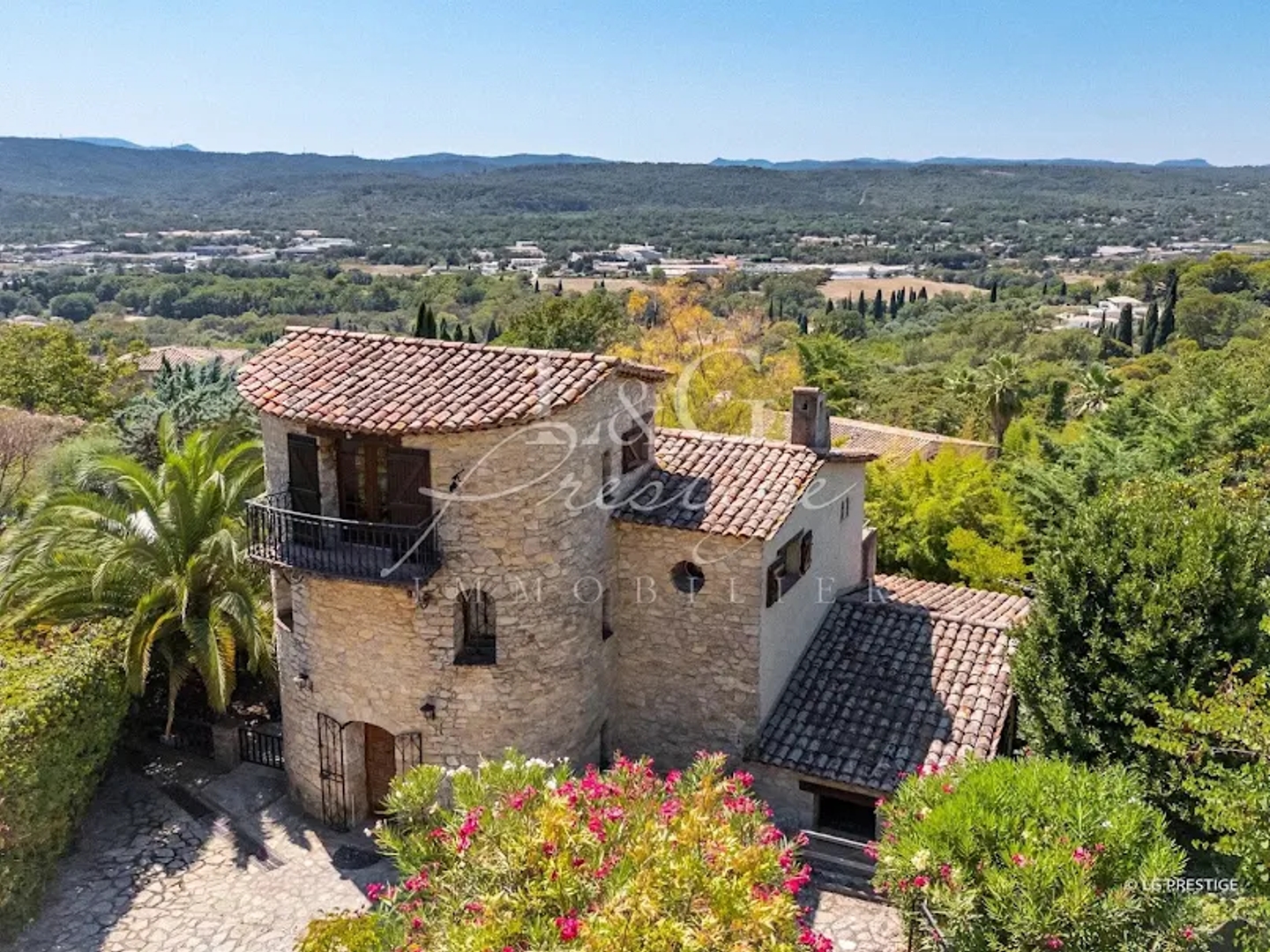 Maison à vendre - 5 pièces - 111m2 - Montauroux (83440)