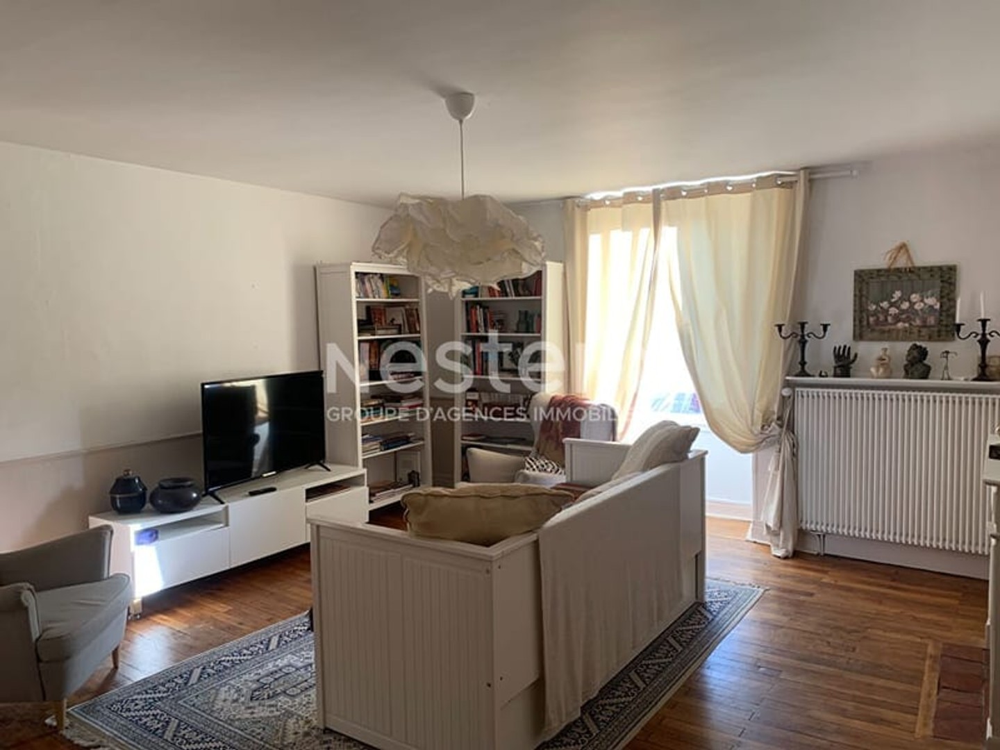 Bureaux 6 pièces 303 m²