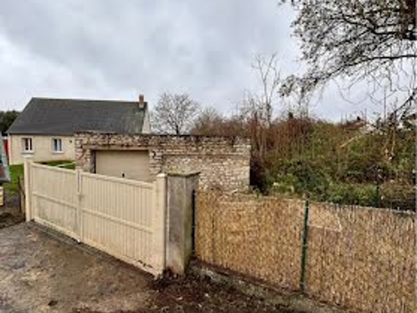 Locaux à vendre - 140m2 - Chéry-Chartreuve (02220)
