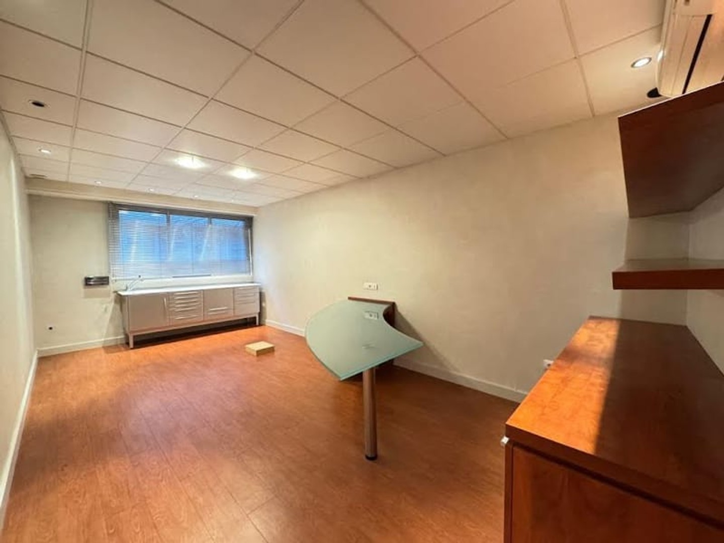 Locaux à vendre - 181m2 - Pau (64000)