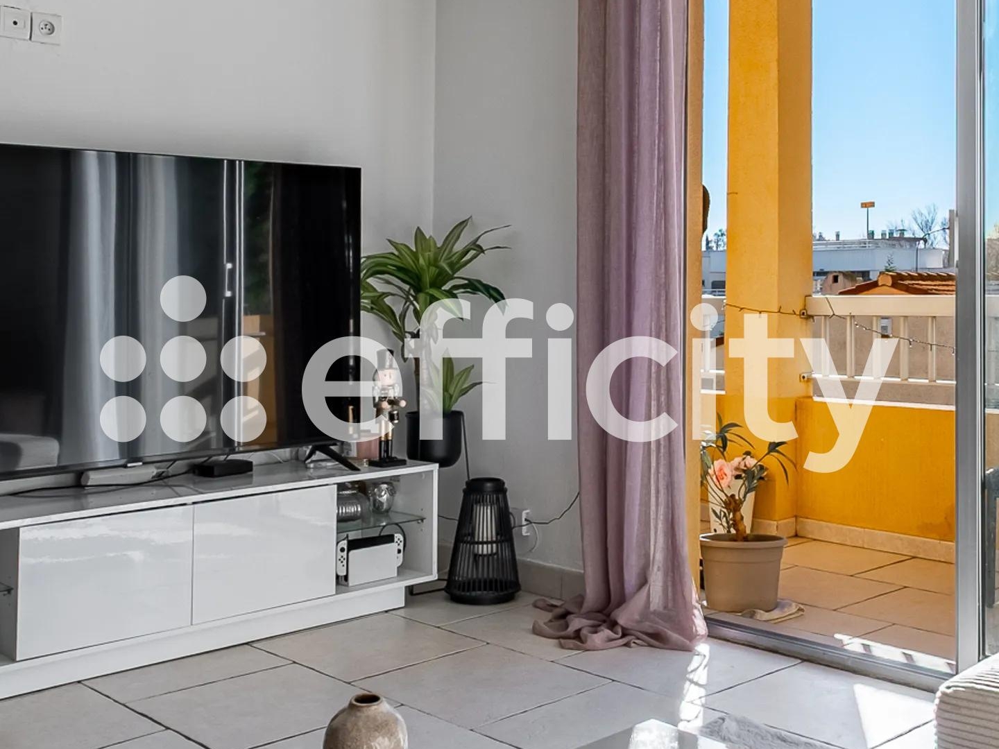 Appartement à vendre - 2 pièces - 44m2 - Fréjus (83600)