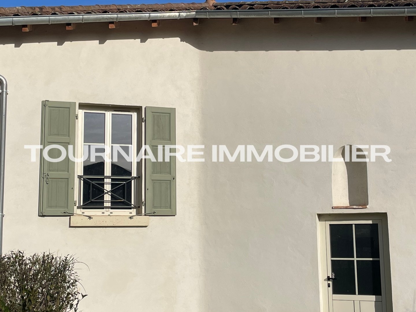 Appartement à vendre - 2 pièces - 83m2 - Guéreins (01090)