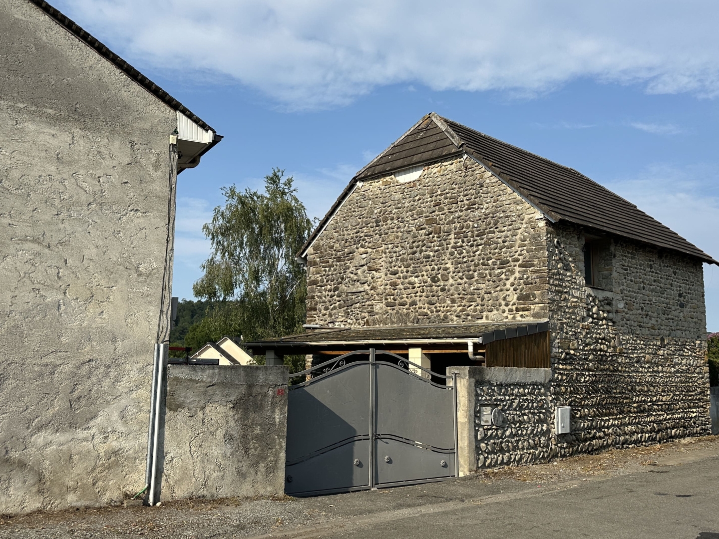 Maison à vendre - 4 pièces - 102m2 - Escout (64870)