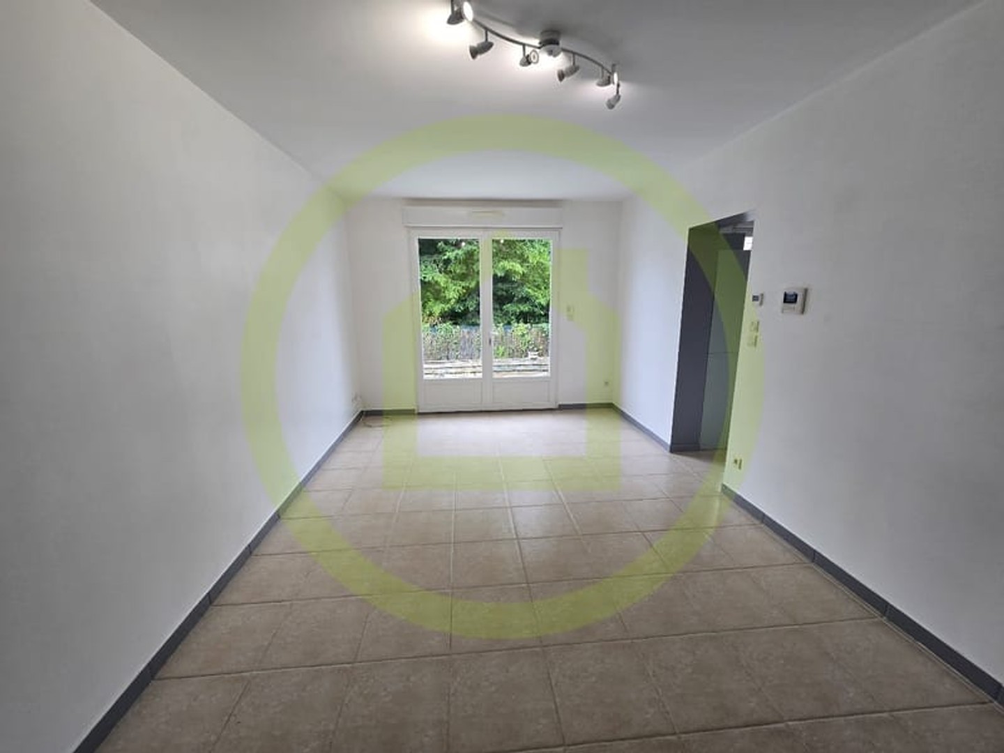 Maison avec appartements 1 pièce 175 m²
